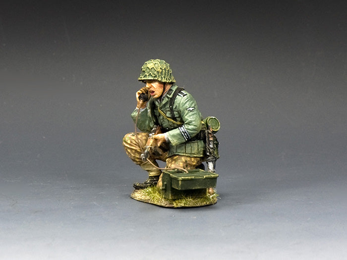 WS371 – HJSS Kneeling Signaller — single view