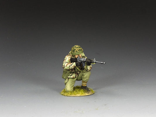 TF010 kneeling firing British Para