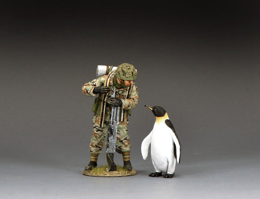 TF018 British soldier and Falklands penguin vignette