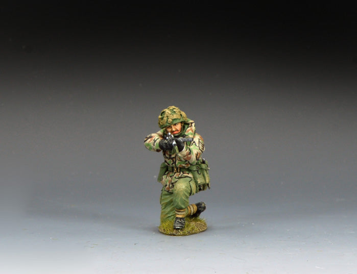 TF019 kneeling British Para with Sterling SMG