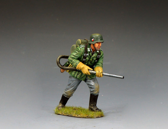 WH118 C.W.I. Advancing Pioneer w/Flammenwerfer 41 by King & Country