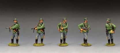 WH119 – C.W.I. Sergeant Cocking his MP40 — alternate angles and details