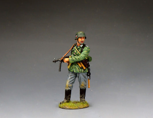 WH119 C.W.I. Sergeant Cocking his MP40 by King & Country