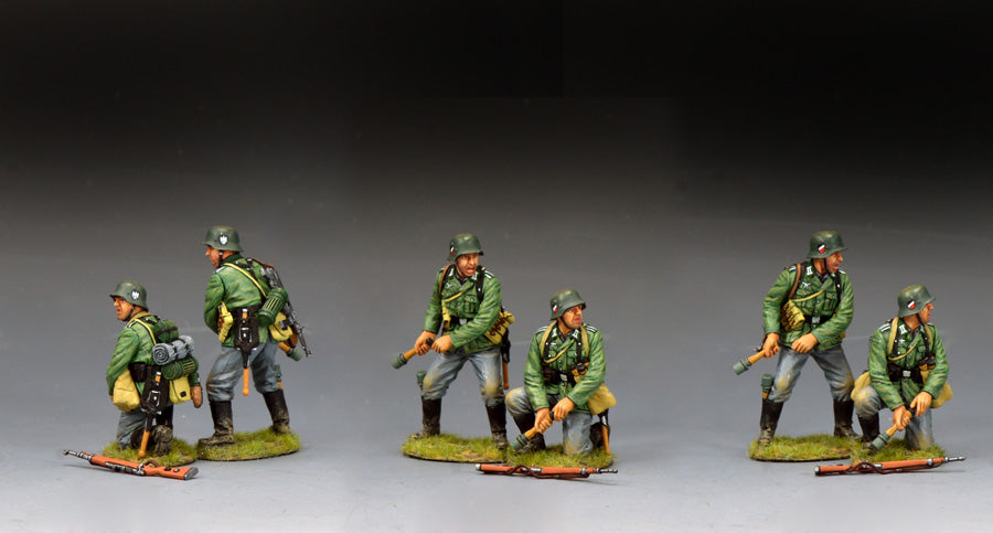 WH121 – C.W.I. Grenadiers in Action — alternate angles and details