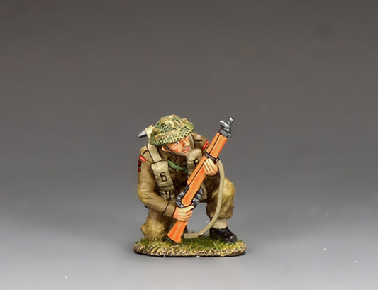 DD412 Gold Beach Kneeling Rifleman by King & Country