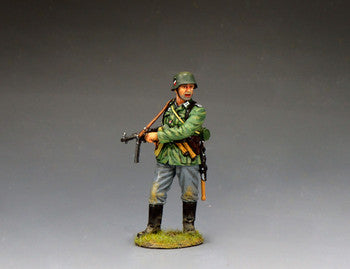 WH119 C.W.I. Sergeant Cocking his MP40 by King & Country