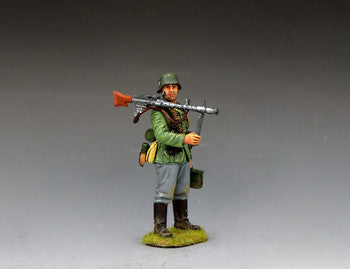 WH120 C.W.I. Standing MG34 Gunner by King & Country